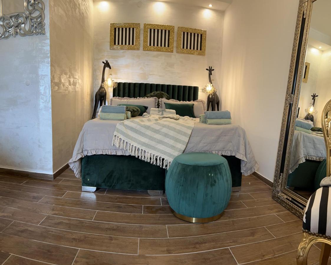 La Dolce Vita Luxury II Apartments With Best Free Private Parking In Center プーラ エクステリア 写真