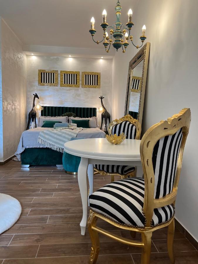 La Dolce Vita Luxury II Apartments With Best Free Private Parking In Center プーラ エクステリア 写真