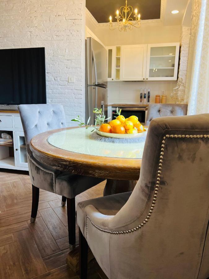 La Dolce Vita Luxury II Apartments With Best Free Private Parking In Center プーラ エクステリア 写真