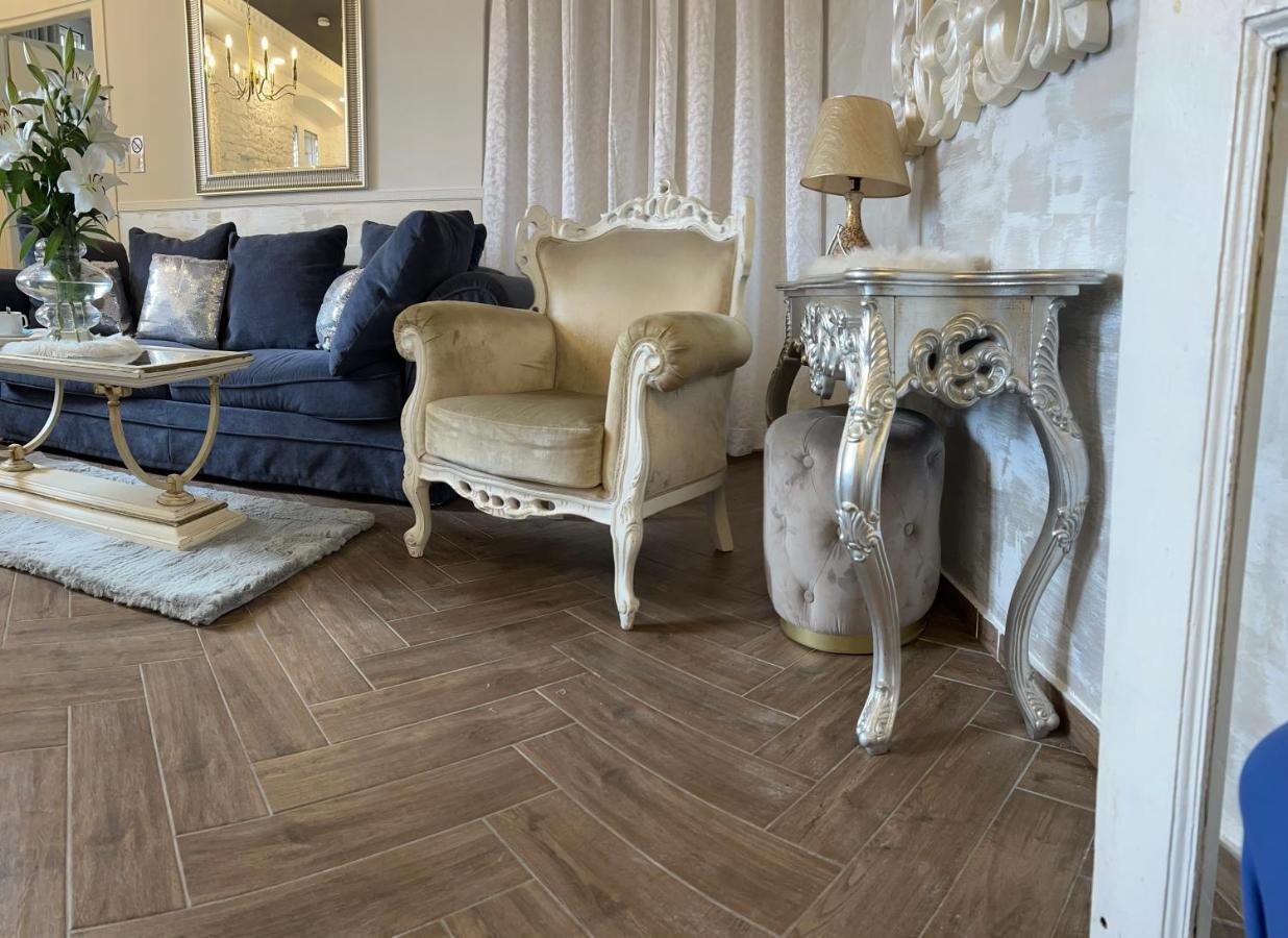La Dolce Vita Luxury II Apartments With Best Free Private Parking In Center プーラ エクステリア 写真