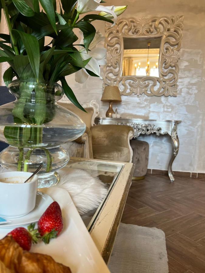 La Dolce Vita Luxury II Apartments With Best Free Private Parking In Center プーラ エクステリア 写真